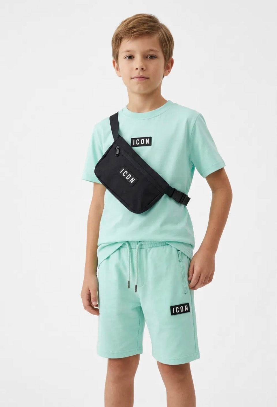 Ensemble ICON Menthe Enfant 3 Pièces – T-shirt, Short & Sac Banane